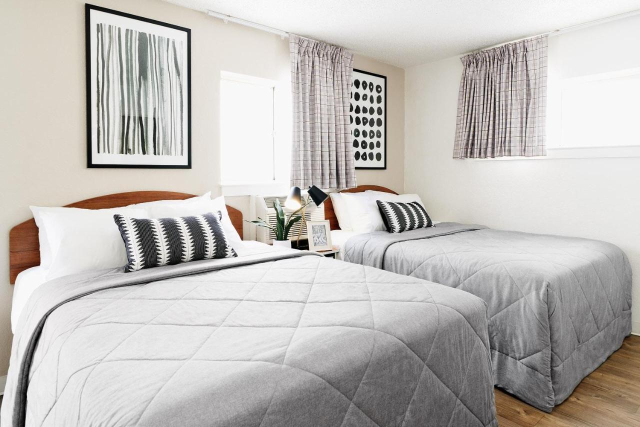 Intown Suites Extended Stay Houston Tx - Hobby Airport Bagian luar foto
