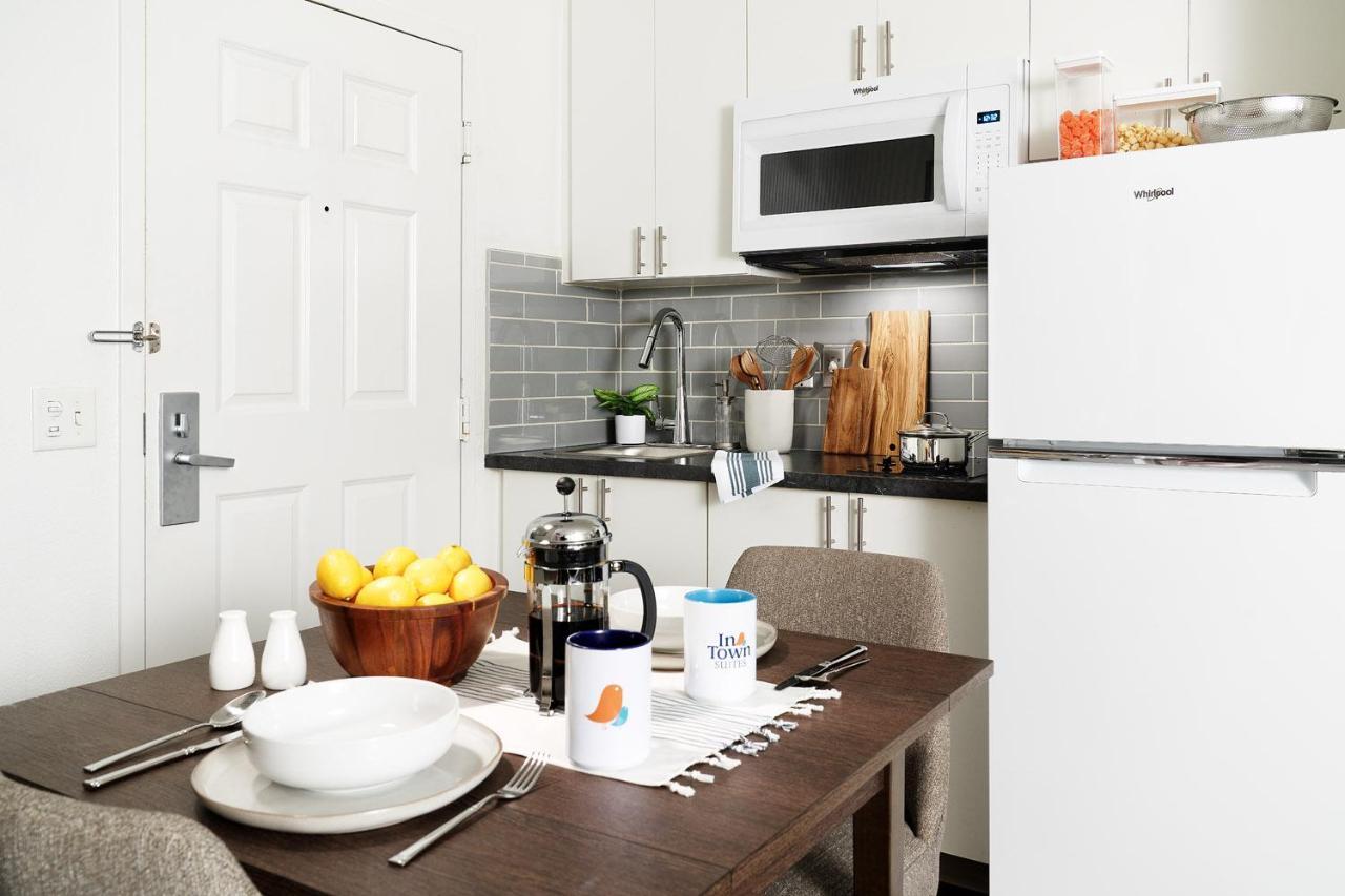 Intown Suites Extended Stay Houston Tx - Hobby Airport Bagian luar foto