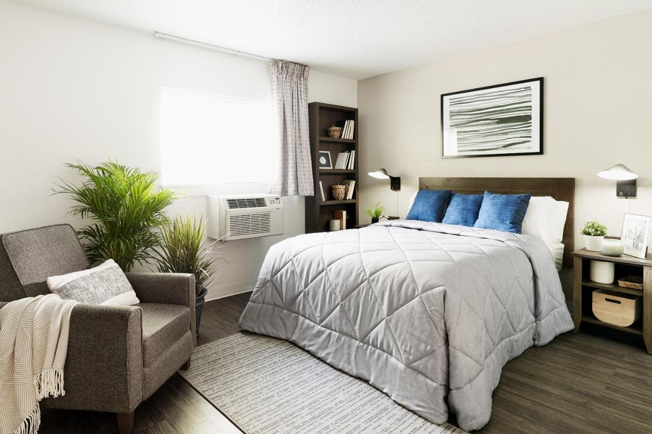 Intown Suites Extended Stay Houston Tx - Hobby Airport Bagian luar foto