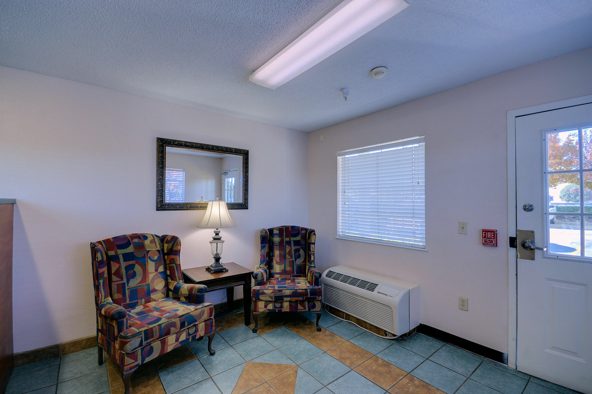 Intown Suites Extended Stay Houston Tx - Hobby Airport Bagian luar foto